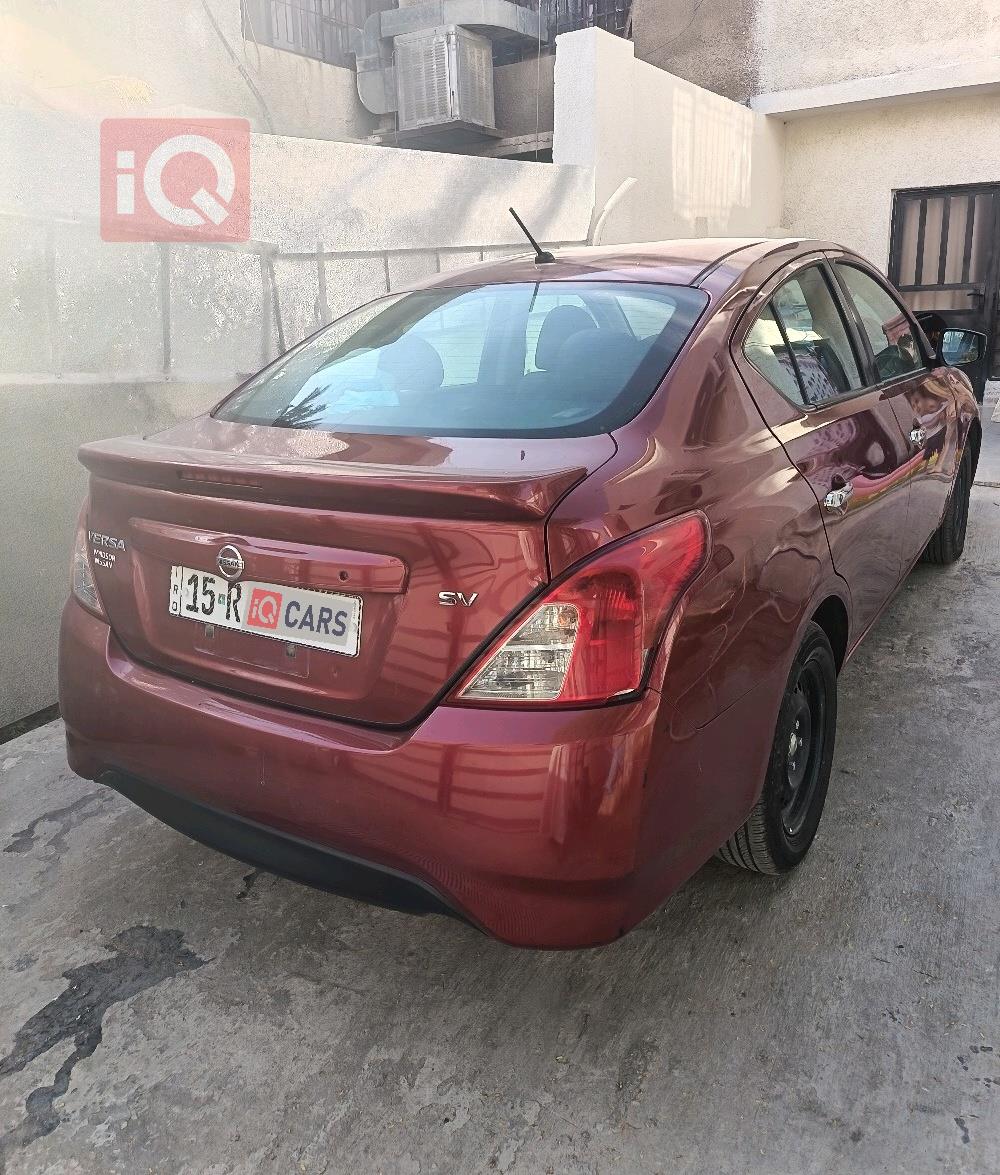 نیسان ڤێرسا